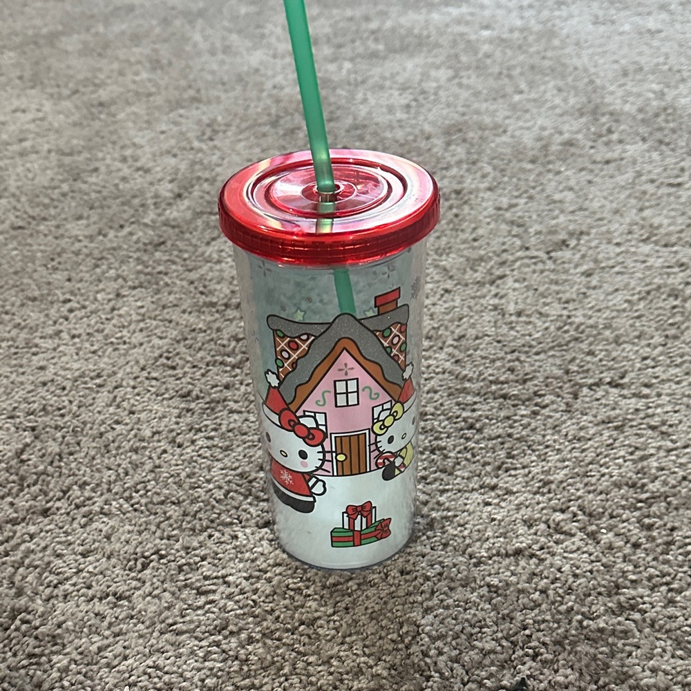 NWT Hello Kitty Holiday Tumbler with Straw